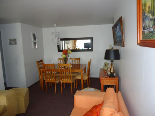 2 Dorms. 1 En Suite 2 Baños, Balcón, 1 Estacion. Techado