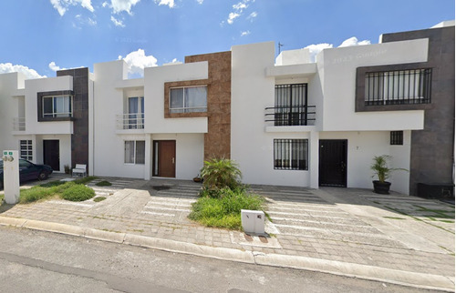 Casa Para Inversión En Mediterraneo Corregidora, Querétaro, Llama Ya!! Mg*