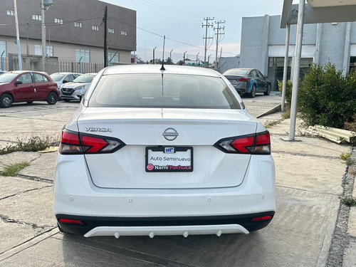 Nissan Versa 1.6 Advance Mt