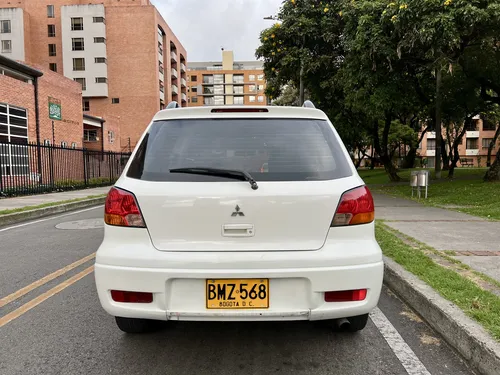 Mitsubishi Outlander 2.4