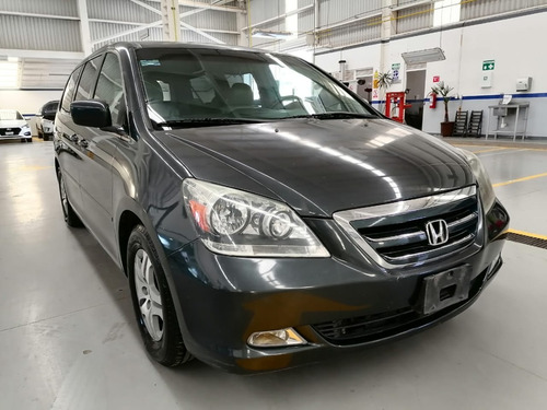 Imagen 10 de 15 de Honda Odyssey Touring
