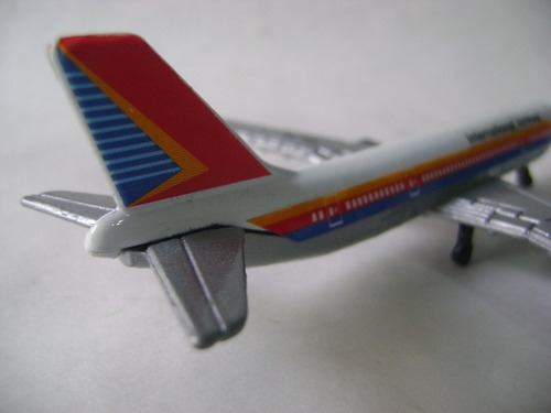 Imagen 5 de 10 de Nico Avion Metal Airlines Int. Lines 26 13 X 11 Cm (avv 39)