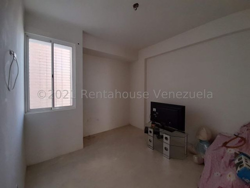 Imagen 10 de 25 de Gustavo Zavala Rentahouse 22-2537