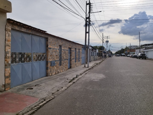 Amplia Casa En Ciudad Alianza, Guacara Yc