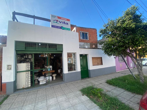 Venta De Casa + Local En Migueletes Al 1800, Ciudad Evita  