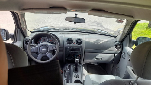 Imagen 4 de 7 de Jeep Cherokee 2.8 Sport At