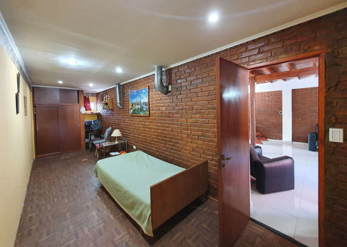Imagen 5 de 17 de Venta De Casa 4 Ambientes Con Pileta Quilmes