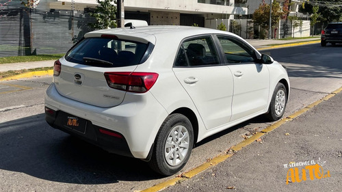 Kia Rio 5 1.4 Mt 2018