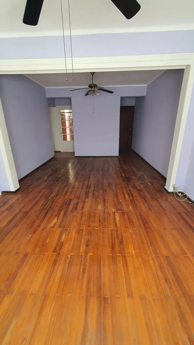 Muy Amplio Apartamento · Photo 3