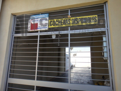 Imagen 9 de 11 de Cochera Fija Semicubierta Lomas De Zamora