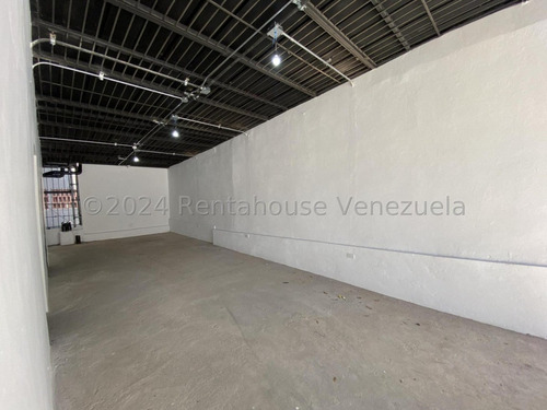 Oficina Comercial, Galpón O Showroom En Alquiler En Colinas De Bello Monte. Yanira Mls #23-20297