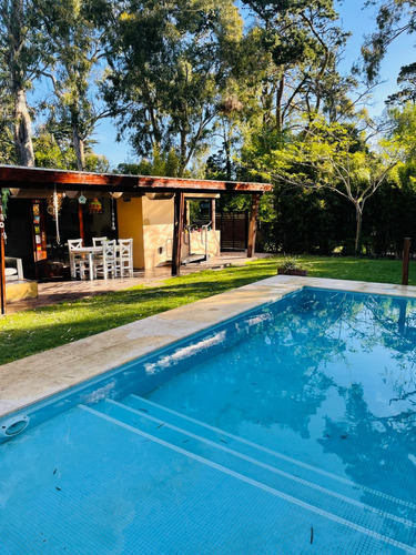 Hermosa Casa En El Corazón Del Bosque Peralta Ramos A Tan Solo 5 Minutos De Las Playas Mas Hermosas De Mar Del Plata (zona Sur)