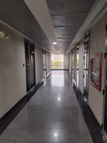 Imagen 7 de 8 de Alquiler Oficina Las Quintas Naguanagua 186292 Mp