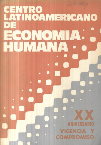 Centro Latino Vigencia De Un Compromiso / Adolfo Pérez Piera