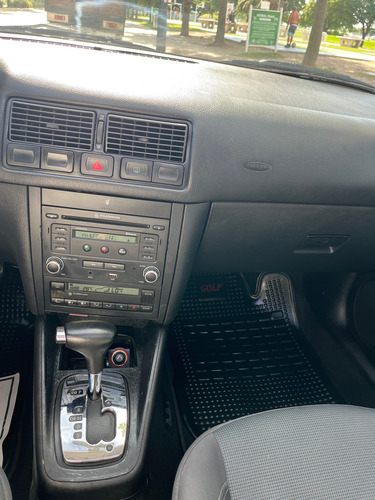 Volkswagen Golf 2.0 Highline Tiptronic