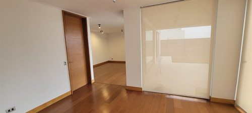 Casa En Arriendo De 6 Dorm. Colegio Huinganal