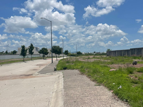 Terreno En Venta En Villas De Bernalejo, Irapuato, Gto.