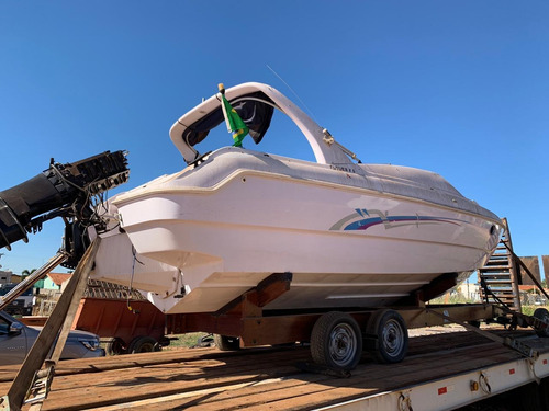 Lancha Futura 26