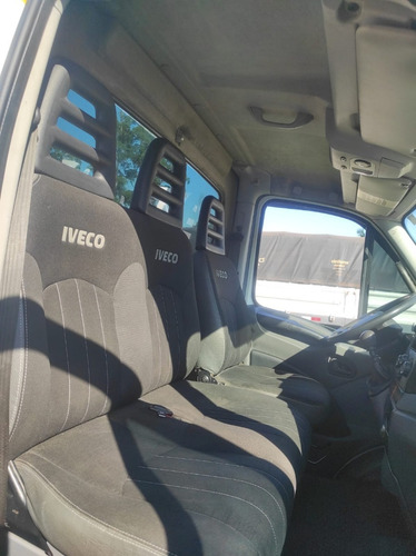 Imagem 5 de 9 de Iveco Daily 35s14
