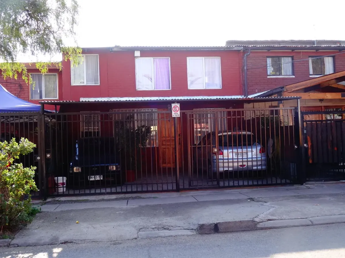 Imagen 2 de 10 de Casa Ampliada Y Regularizada Con 4d 1b 2e