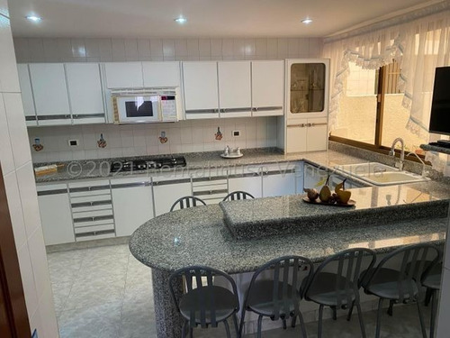 Imagen 13 de 27 de Espectacular Casa En Venta En Colinas De Bello Monte #22-10895