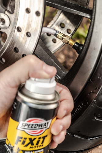 Imagen 5 de 10 de Infla Y Repara Neumaticos Moto Speedway Aerosol X175gr X6un