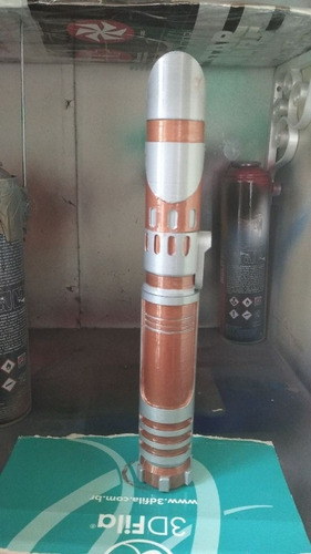 Imagem 3 de 8 de Sabre De Luz Star War Personalizável Com Lâmina Retrátil
