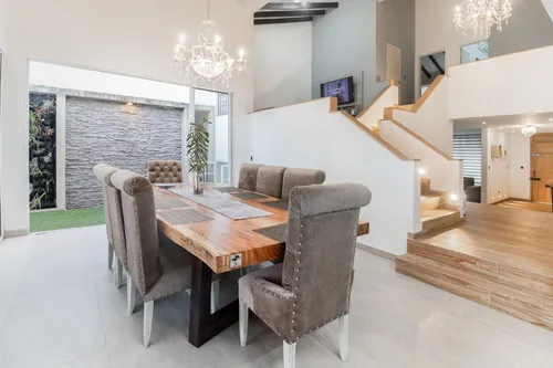 Casa En Venta En La Flora. Cod V6527