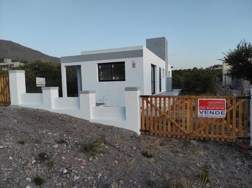 Venta De Propiedad A Estrenar, En Zona Residencial De B° Valenti,  Capilla Del Monte. Córdoba 01-502