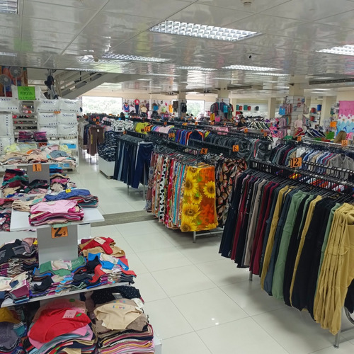 Venta - Alquiler Local En La 5ta Avenida, Centro Comercial Shoping Center