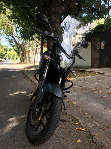 Bajaj Rouser 200