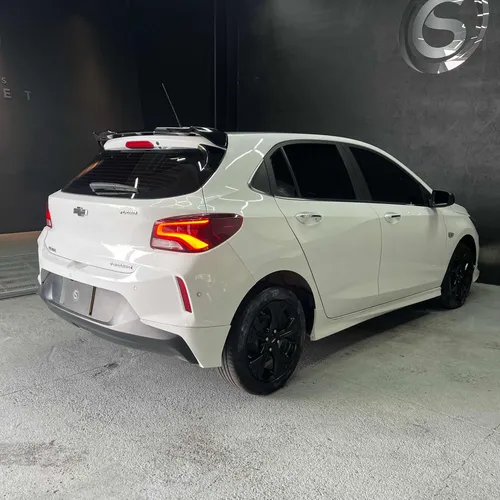 Chevrolet Onix 1.0T Premier Hatch At