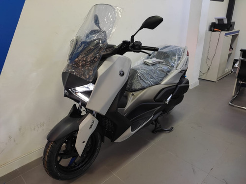 Xmax 250 Connected 2025
