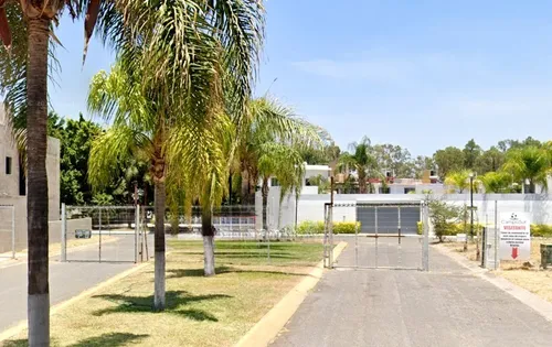 Casa Con Excelente Mantenimiento Y Ubicación Arf