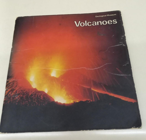 Volcanoes * Geological Museum * 1974 * Volcanes