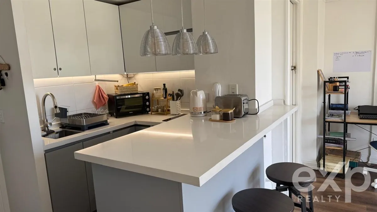 Imagen 5 de 21 de Departamento En Venta De 1 Dorm. 2 Baños En Santiago
