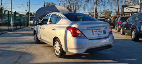 Imagen 4 de 18 de Nissan Versa Sense 2019