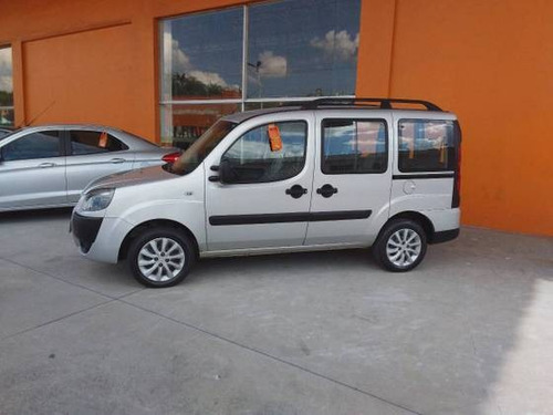 Imagem 8 de 9 de Fiat Doblò 1.8 Mpi Essence 7l 16v Flex 4p Manual