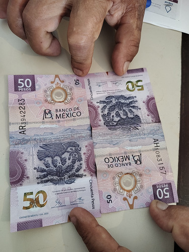 Billetes De $50con El Ajolote Y 5  Monedas Conmemorativas 