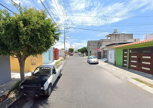 C. San Samael 5273, 76118 Santiago De Querétaro, Qro., México - Inversión A Corto Plazo (ra)