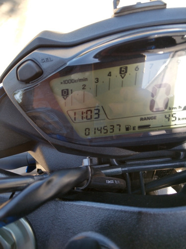 Imagem 5 de 6 de Suzuki Gsx-s 750 A