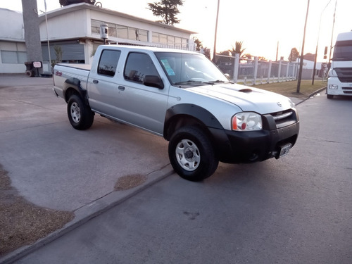 Imagen 4 de 10 de Nissan Frontier 4x4 Xe 2.8 Td Cab Dob