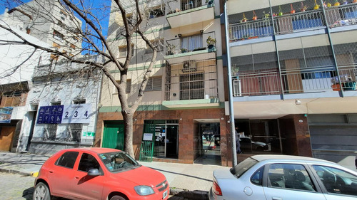 Sempiso  En Venta De 5 Ambientes Al Contrafrente Con Balcon En Villa Crespo