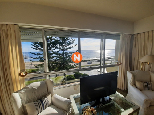 Apartamento En Venta Y Alquiler, Mansa, Punta Del Este, 3 Dormitorios.- Ref: 1800
