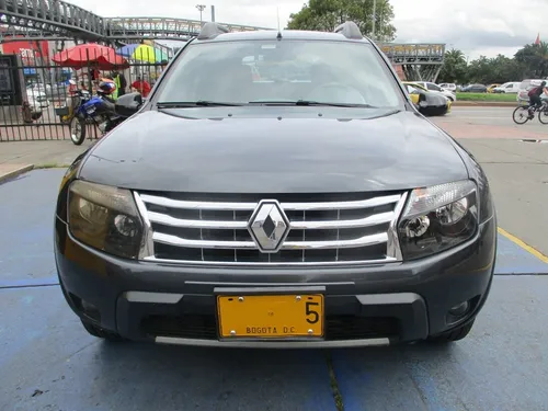 Renault Duster DYNAMIQUE 4X2 2000CC MT AA