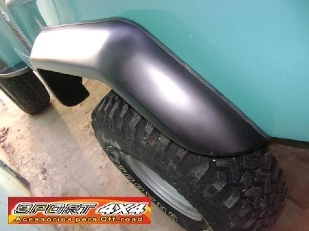 Imagem 1 de 4 de Conjunto Alargadores De Paralamas; Ford Rural F-75 1960/81