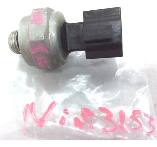 Sensor De Presion Aceite De Direccion Nissan Np 300 2.5 2020 (Usado)