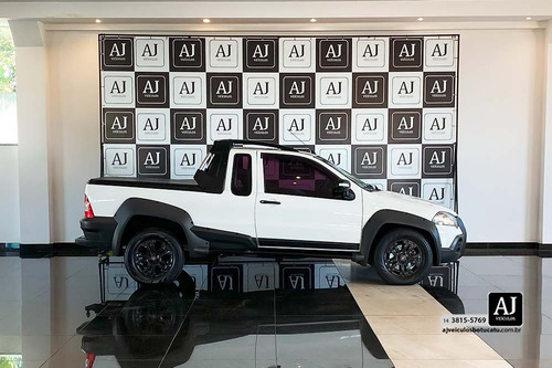 Fiat Strada 1.8 MPI ADVENTURE CE 16V FLEX 2P MANUAL