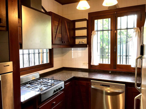 Imagen 9 de 27 de Casa - Mart.-vias/libert.