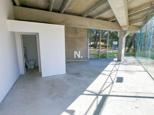 Hermoso Local En Venta En Solanas-ref:3941